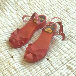 Red Swedish has been clogs